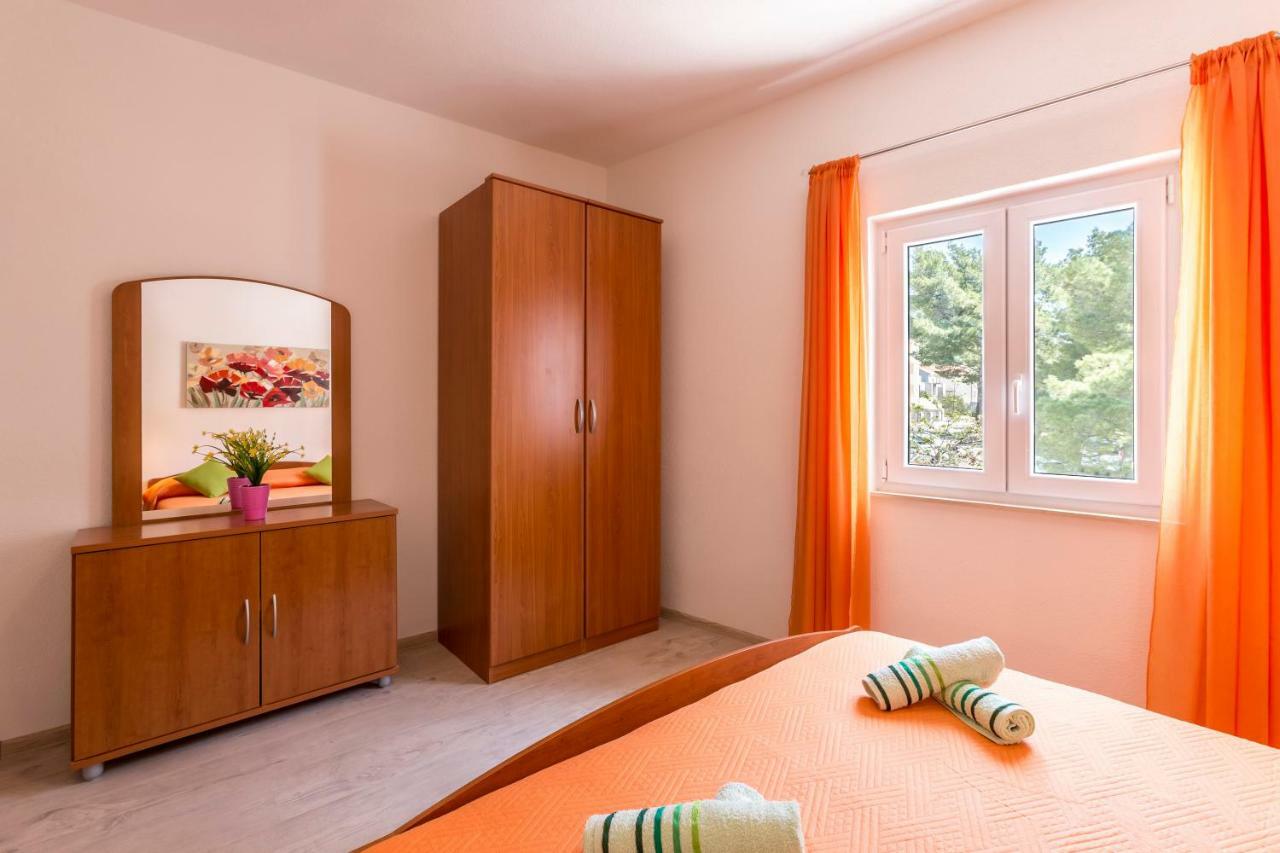 Apartments Petra โบล ภายนอก รูปภาพ