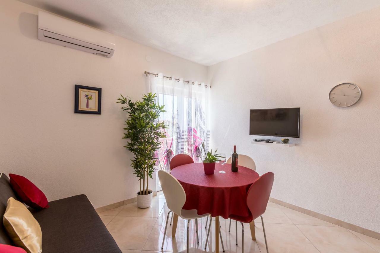 Apartments Petra โบล ภายนอก รูปภาพ